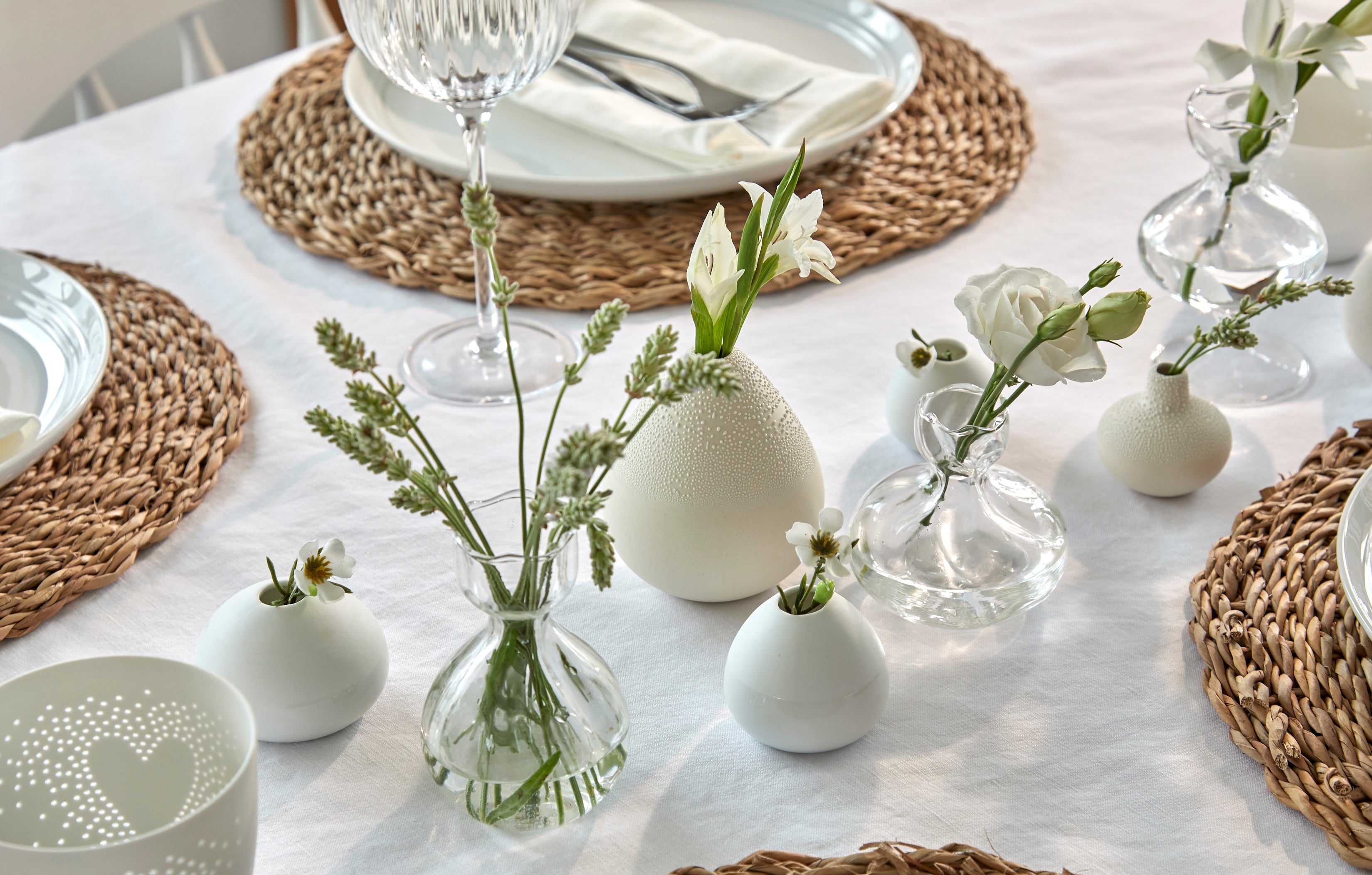 Seasonal Home Decorating Ideas: Transform Your Space with Style