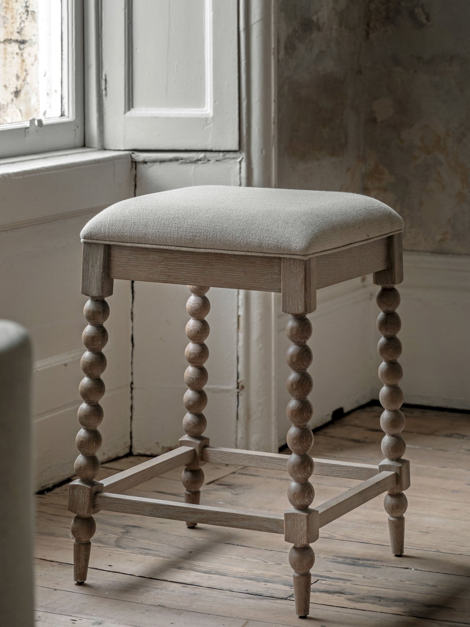 Oak bar Stool with Bobbing detail
