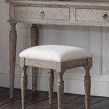 Savanne Dressing Stool