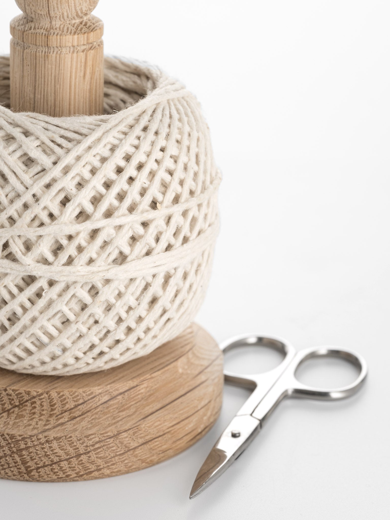 string and scissor set