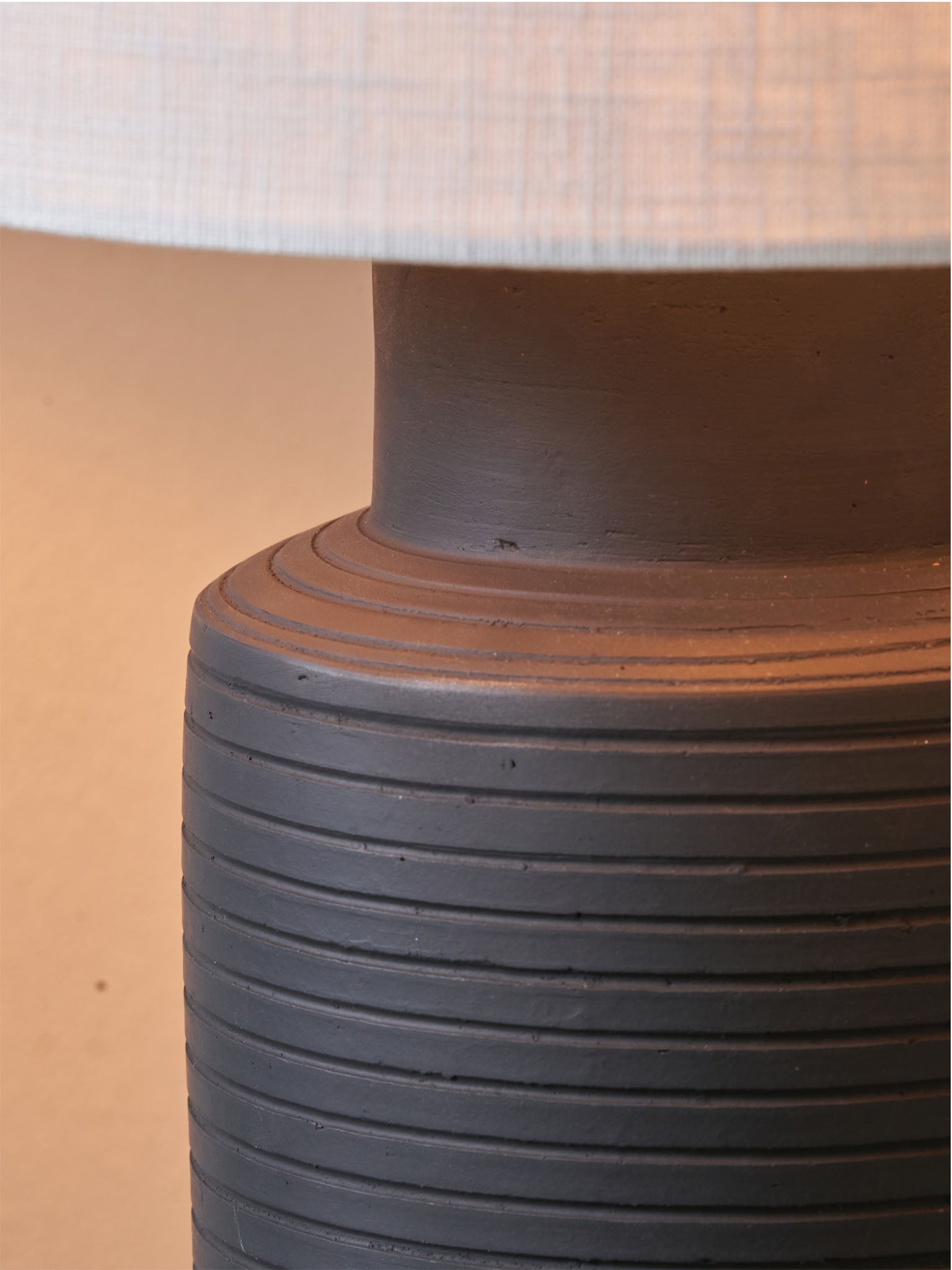 Black Tall Ribbed Terracotta Table Lamp