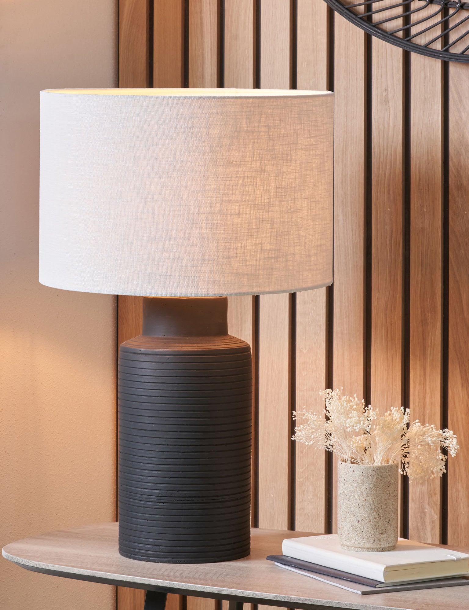 Black Tall Ribbed Terracotta Table Lamp