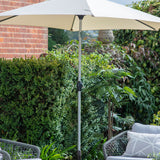 This 2.7m Parasol features a tilt and crank mechanism, for easy adjustment of the parasol.