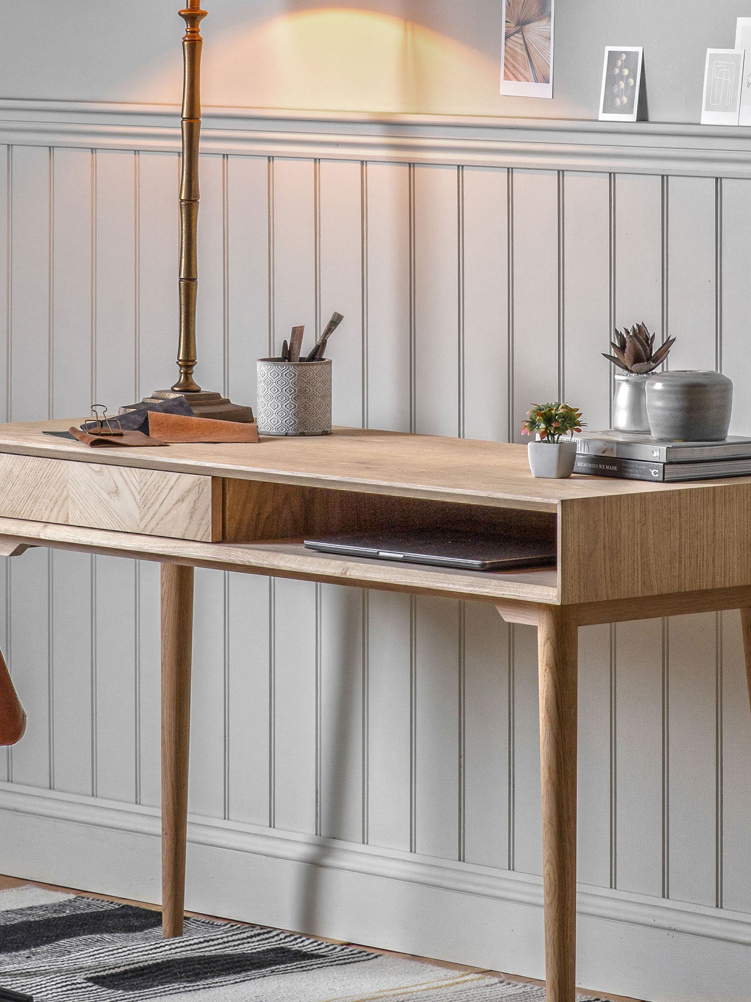 Oak one drawer desk in chevron design