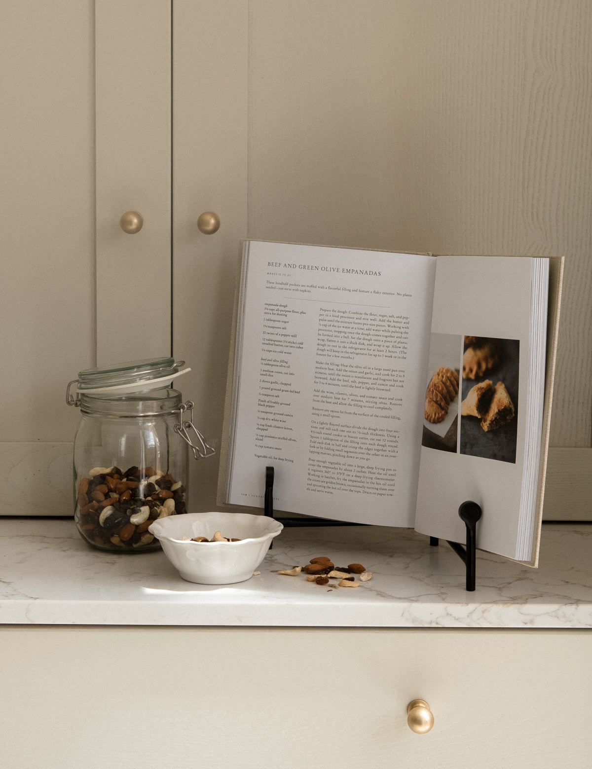 black cookbook stand 