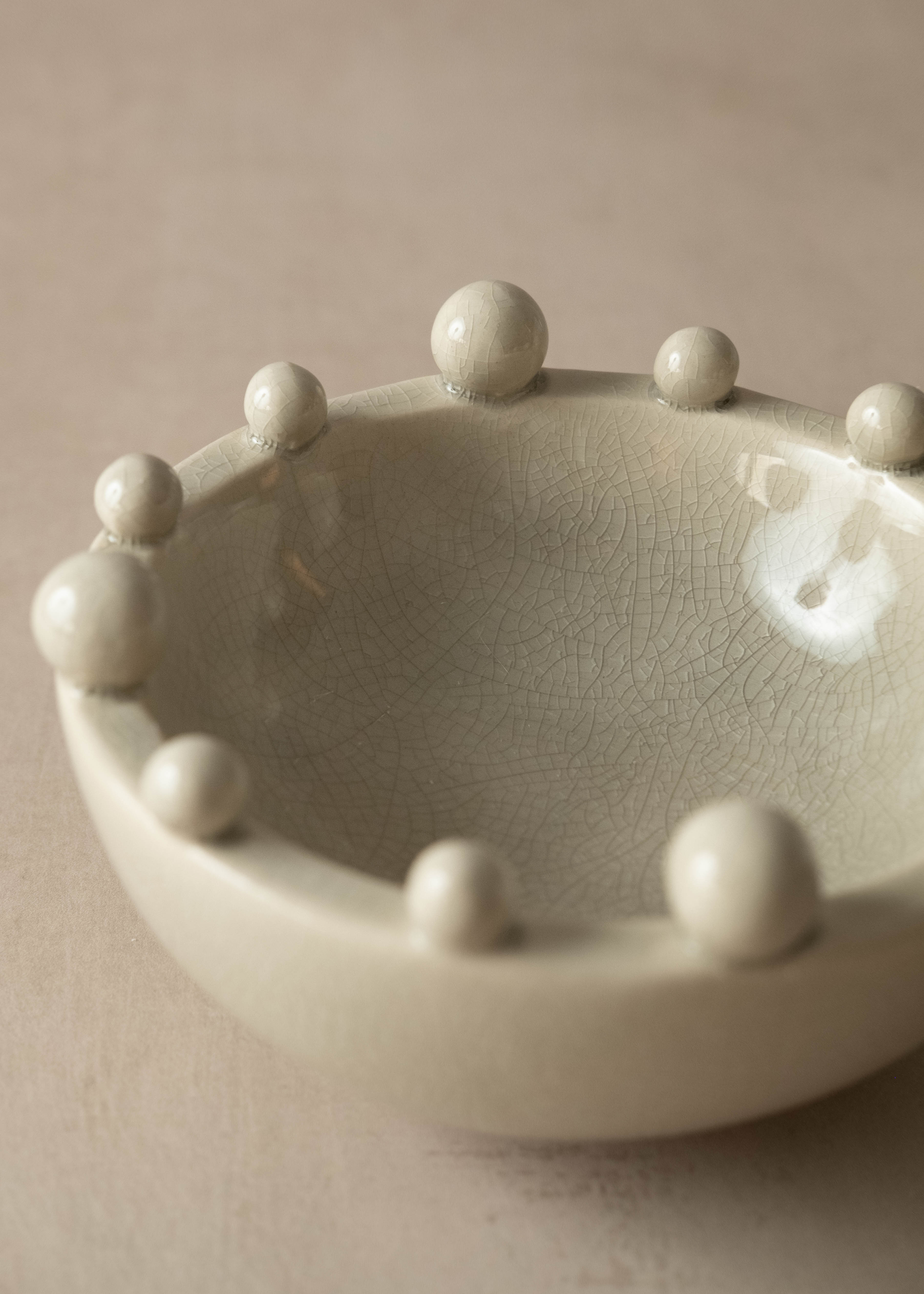 eramic bowl with bobbles