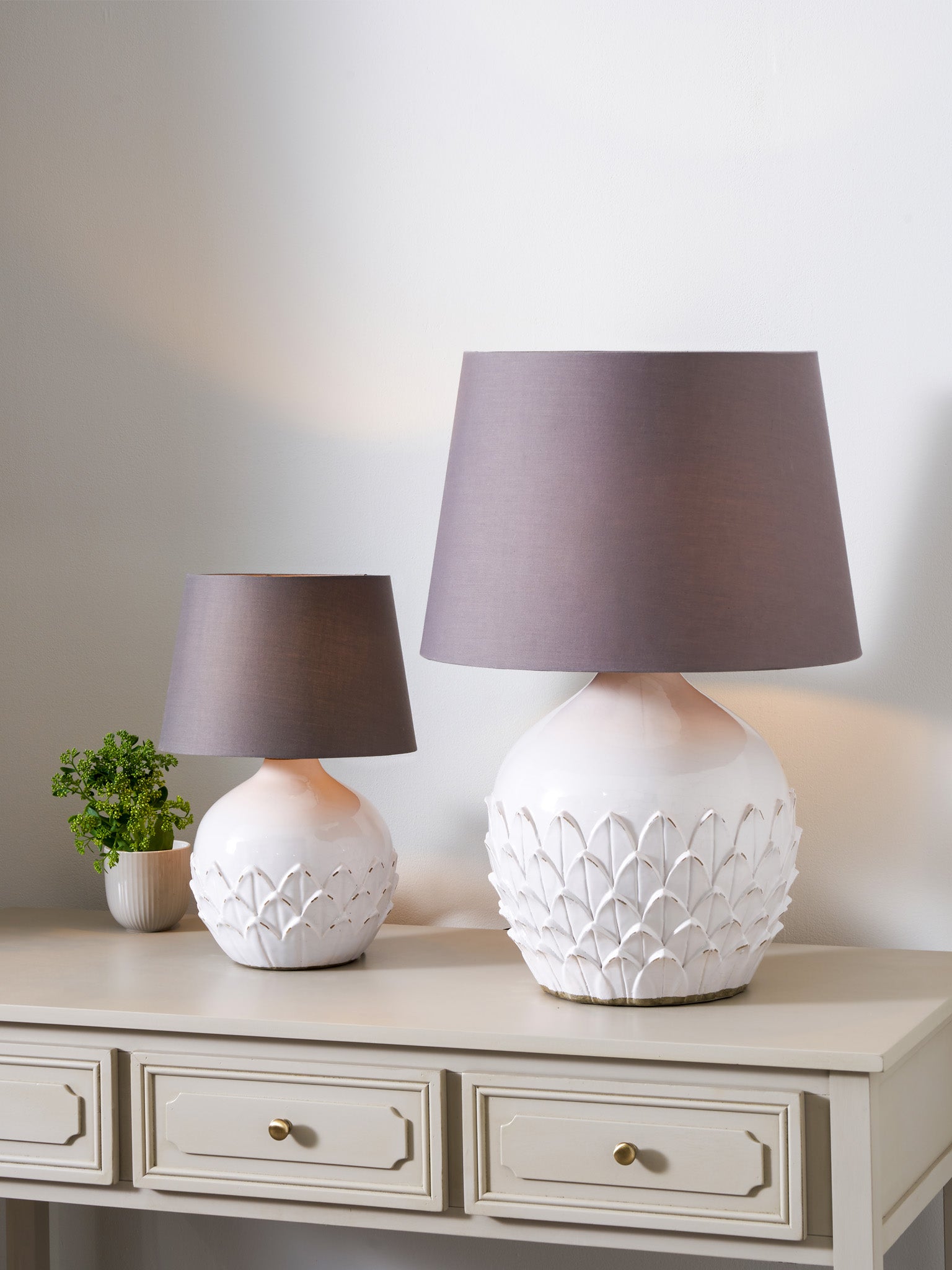 Sybill Stoneware Leaf Lamp Large