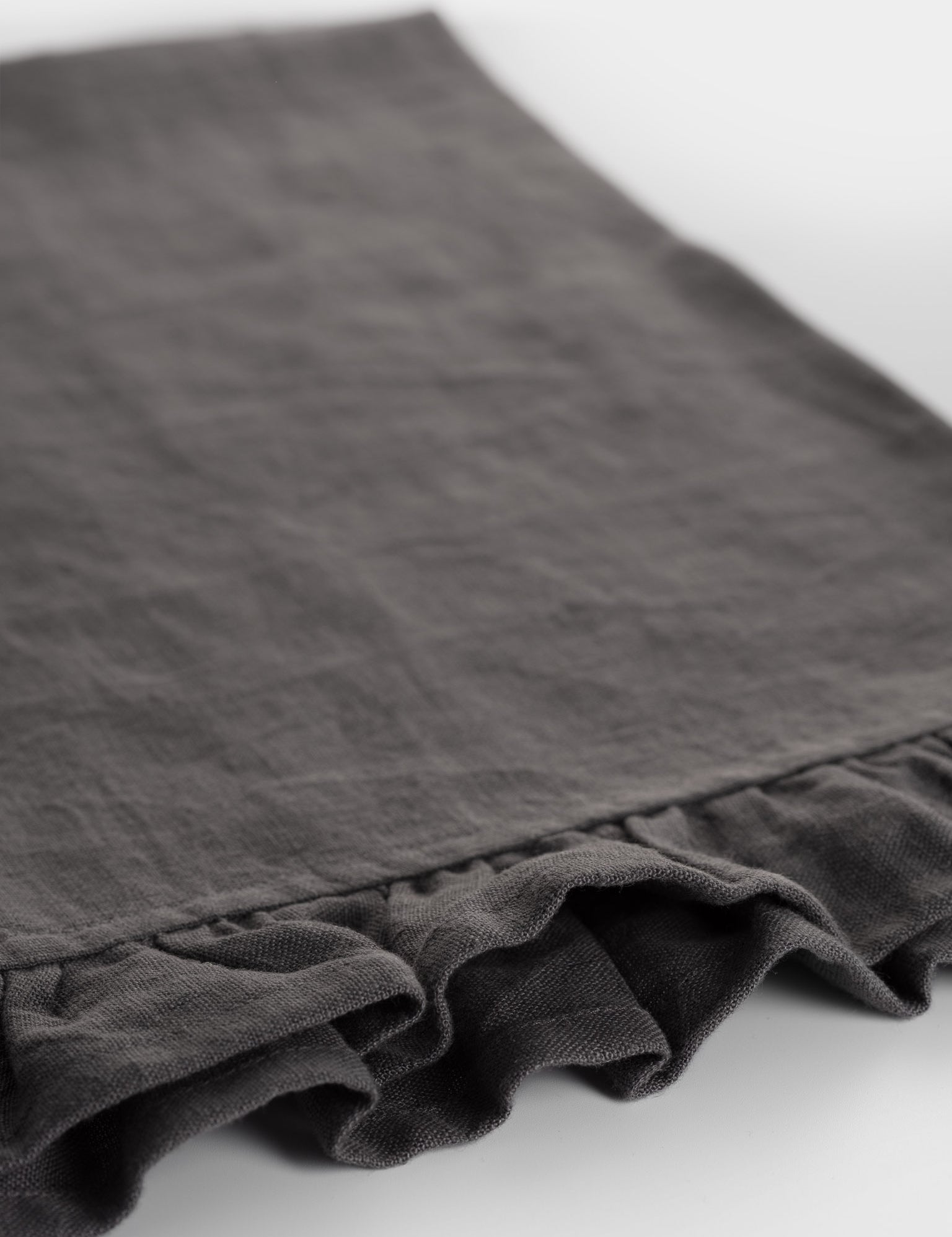 Set of Two Ruffle Linen Tea Towel in Charcoal Grey & Dove Grey (Worth £28)